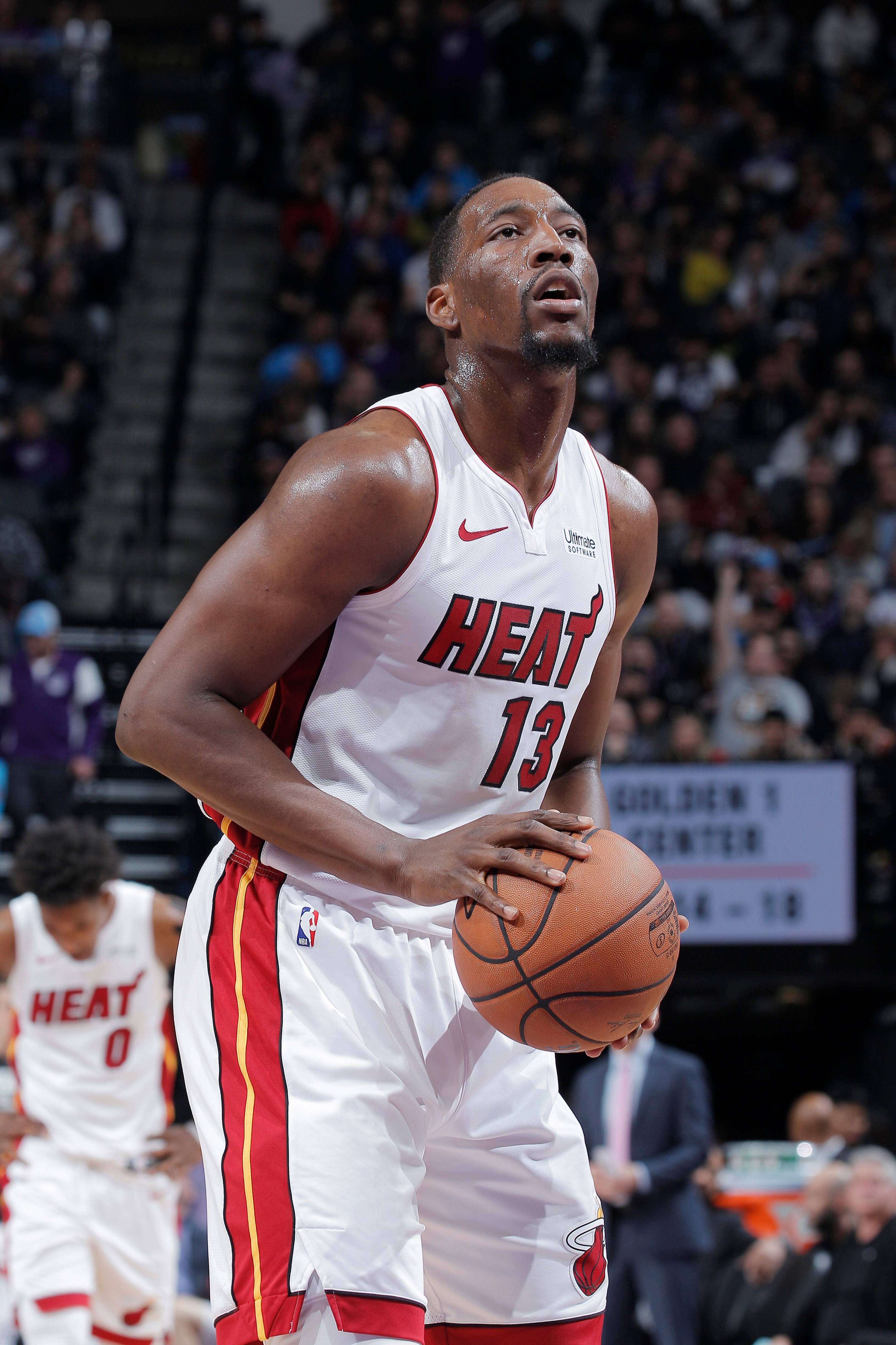 马刺横扫太阳，字母哥点燃赛场