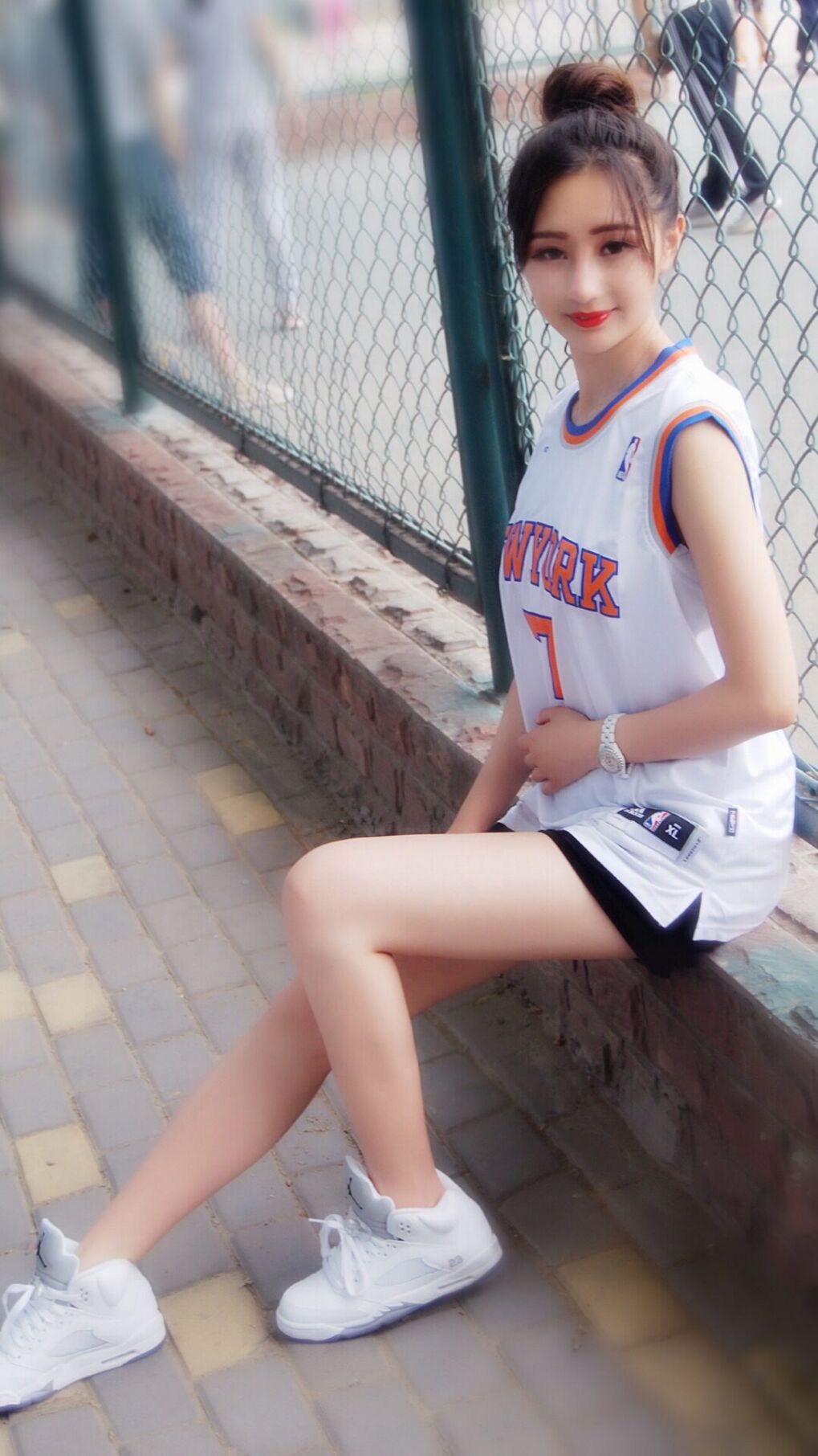 开云sport-夜色烈焰，布克独舞之战如何点燃世界排名的战场