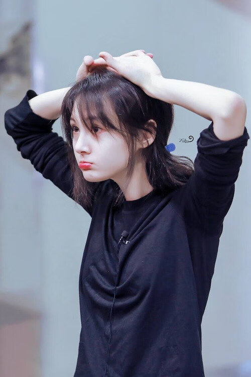 篮球元宇宙，当爵士队遭遇辽宁，库里的场域幽灵