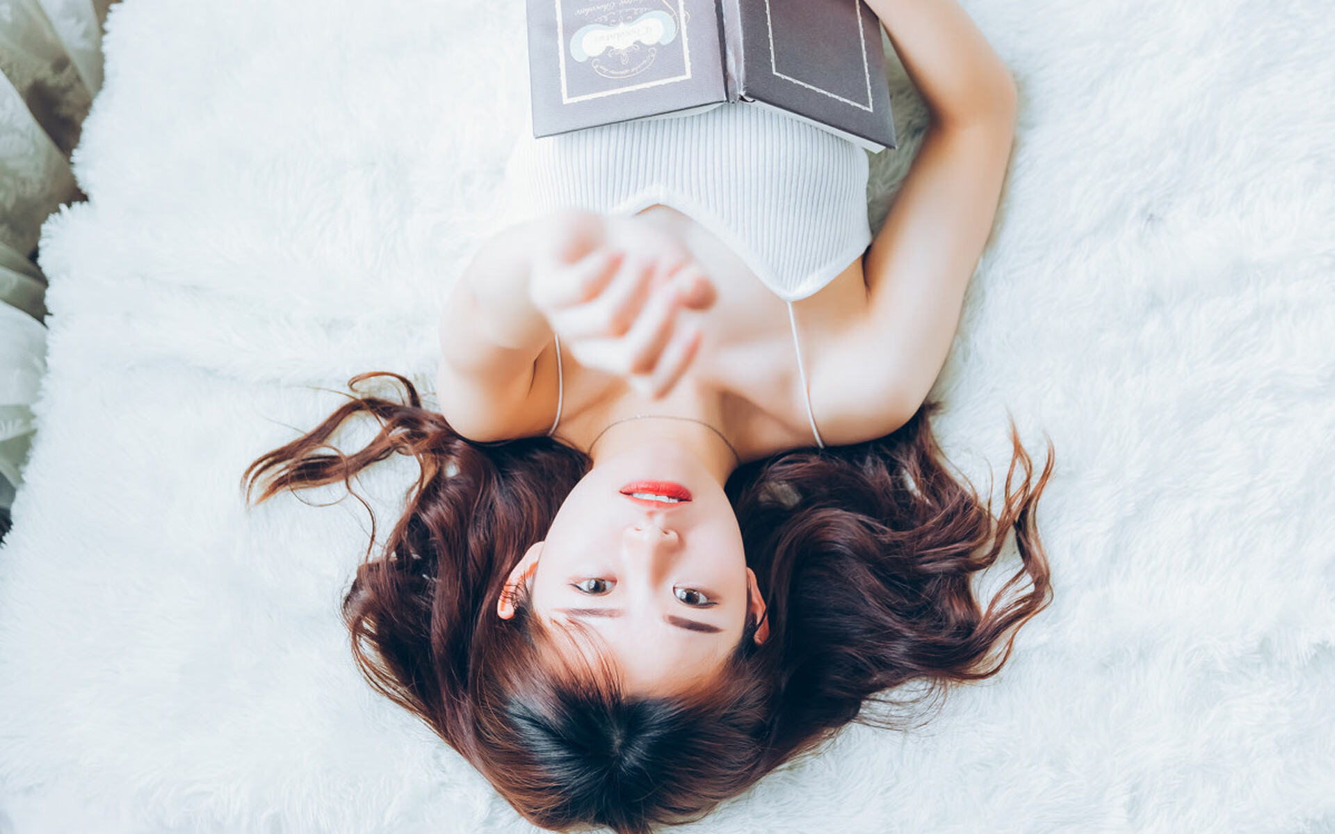 开云体育在线-巨塔轰鸣！武切维奇全能爆发 爵士末节风暴带走尼克斯